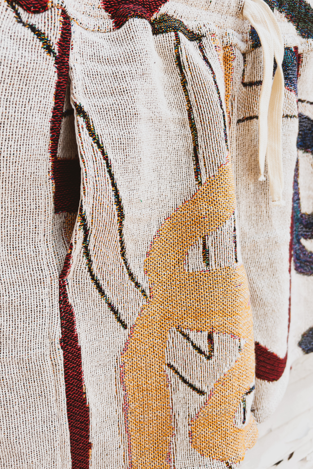 TANGLED JACQUARD WOVEN SHORTS